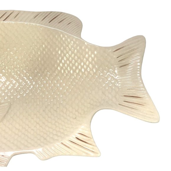 Vintage Hand Painted White Porcelain Fish Serving Dish 15 in - Picture 3 of 4